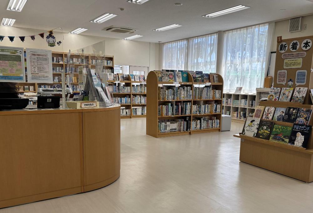 大衡村図書室内観写真